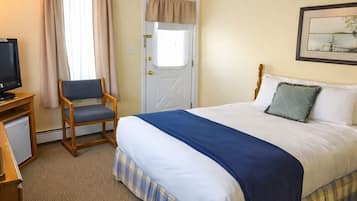 Apartment, 1 Queen Bed, Pets Not Allowed, Garden View (Single Queen 2nd Floor)
