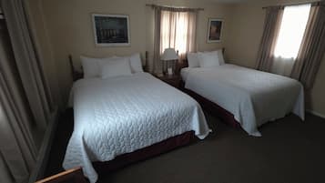 Apartment, 2 Queen Beds, Pets Not Allowed, Garden View (Garden View Room) | 1 bedroom