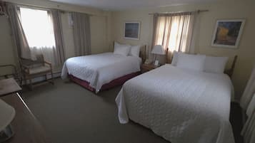 Rom, 2 queensize-senger, kjæledyr ikke tillatt, hageutsikt (Garden View Room) | 1 soverom