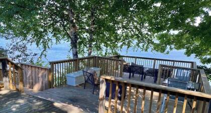 Superior Pontoon Place overlooking Munising Bay