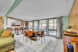 Interior - Fremont Fortune, 5 min to Fremont St, New! (Las Vegas)