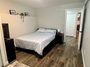 2 bedrooms, free WiFi, bed sheets