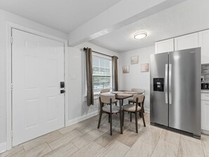 Dining - Clearwater Top Floor #4 (Clearwater)