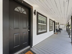 Exterior detail - Clearwater Top Floor #3 (Clearwater)