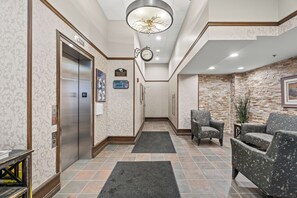 Interior - Le Johannsen by RVMT (Mont-Tremblant)