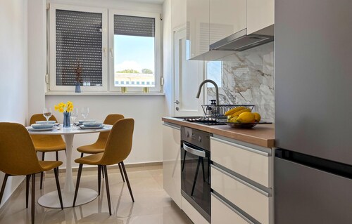Beautiful apartment in Umag with WiFi