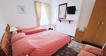 Affordable & Cozy Seaside Guest House| Cleethorpes