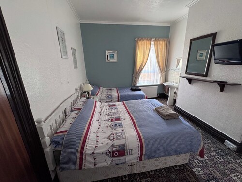 Affordable & Cozy Seaside Guest House| Cleethorpes