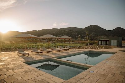 Nangi Hotel Boutique