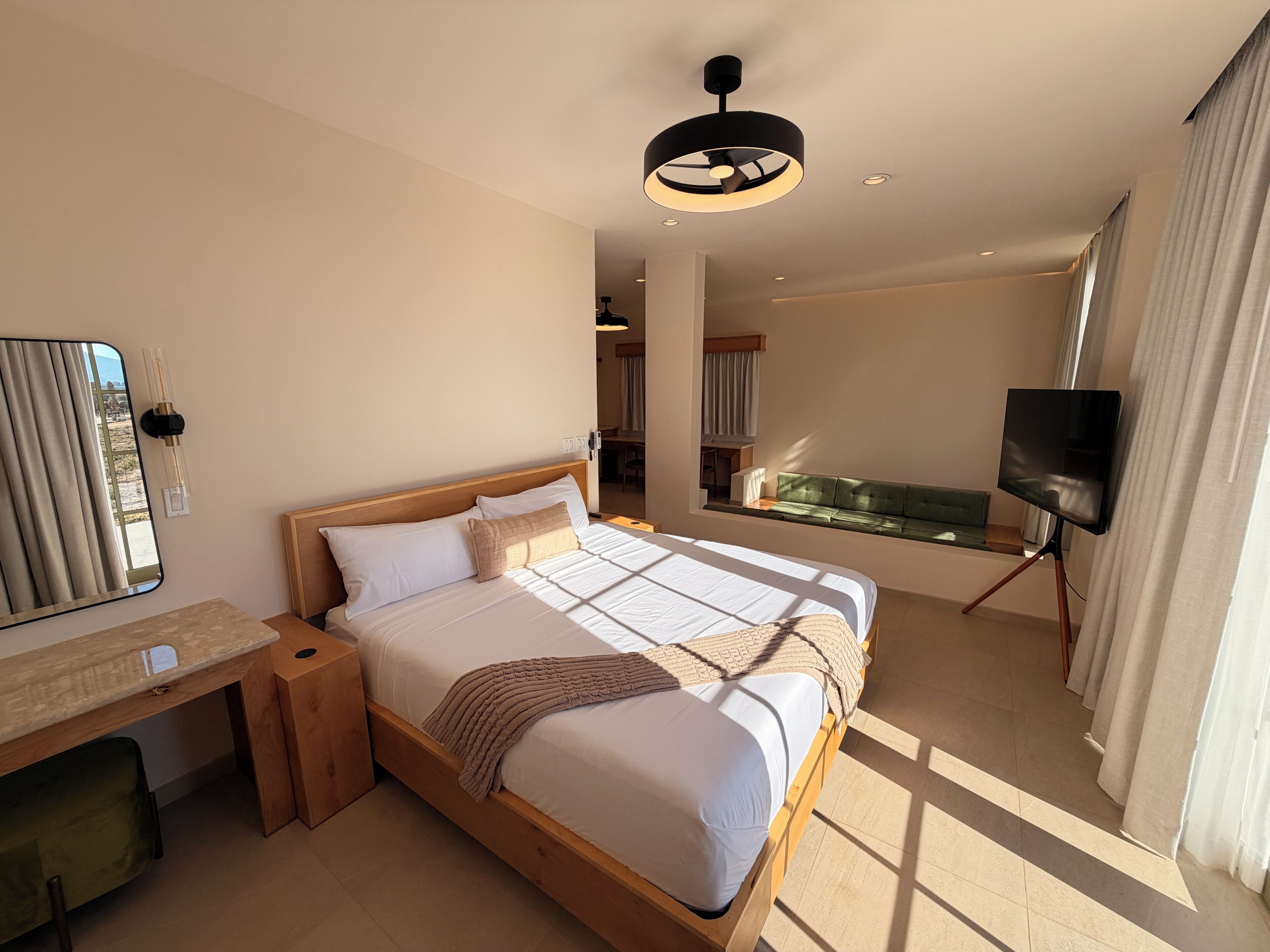 Deluxe Suite, Courtyard View | Premium bedding, iron/ironing board, free WiFi, bed sheets