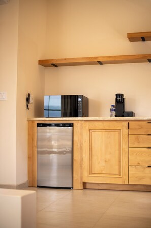 Deluxe Suite, Courtyard View | Interior - Nangi Hotel Boutique (Valle de Guadalupe)