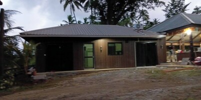 Jasmeerul Bayt's Bay Hostel Retreat