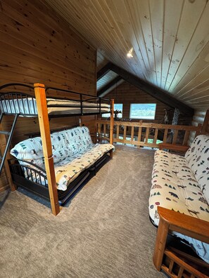 Room - Black Bear Ridge – Cozy 2BR + Loft Cabin 200 Private Acres Near Ellicottville NY (Franklinville)