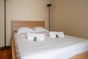 熨斗/熨衣板、WiFi、床单