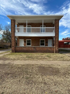 Exterior - Refinery Haven Cove (Ponca City)