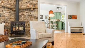 House | 4 bedrooms, Internet