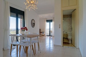 Casa, para fumadores | 4 habitaciones 