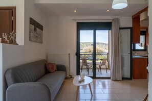 Casa, para fumadores | 4 habitaciones 