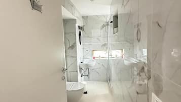 Room, 1 Bedroom | Bathroom