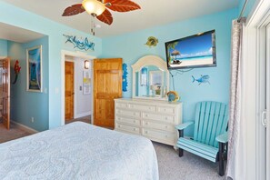 Free WiFi, bed sheets - 6 Bdrm, Ocean and Sound Views, Game Room, Theater, DOGS OK, Elevator, Pool, Kiddie Pool, Hot Tub (Hatteras)