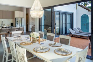 Outdoor dining - Villa Bonita Paraiso I - Playa Bonita - Pool+Fully Staffed+Walk to Beach (Las Terrenas)