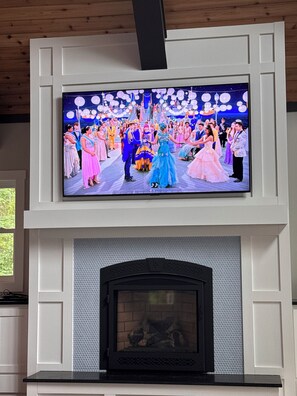 Fernseher