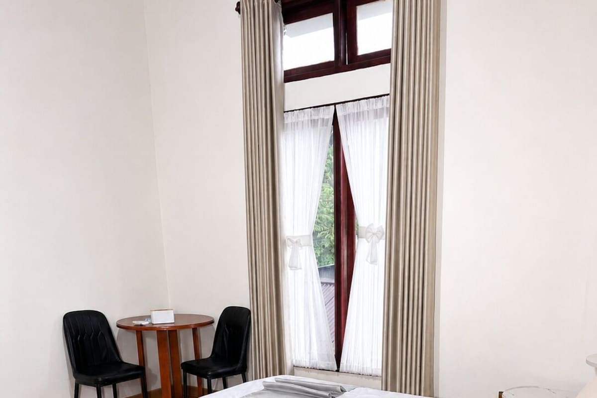 Comfort Double or Twin Room | Laptop workspace, WiFi (free)