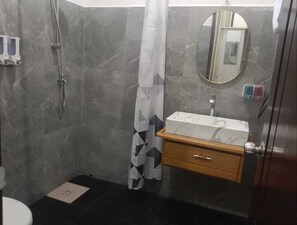 Duschwanne, Toilettenpapier
