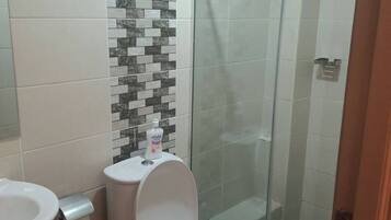 Condo, 1 Bedroom, Accessible, Smoking | Bathroom