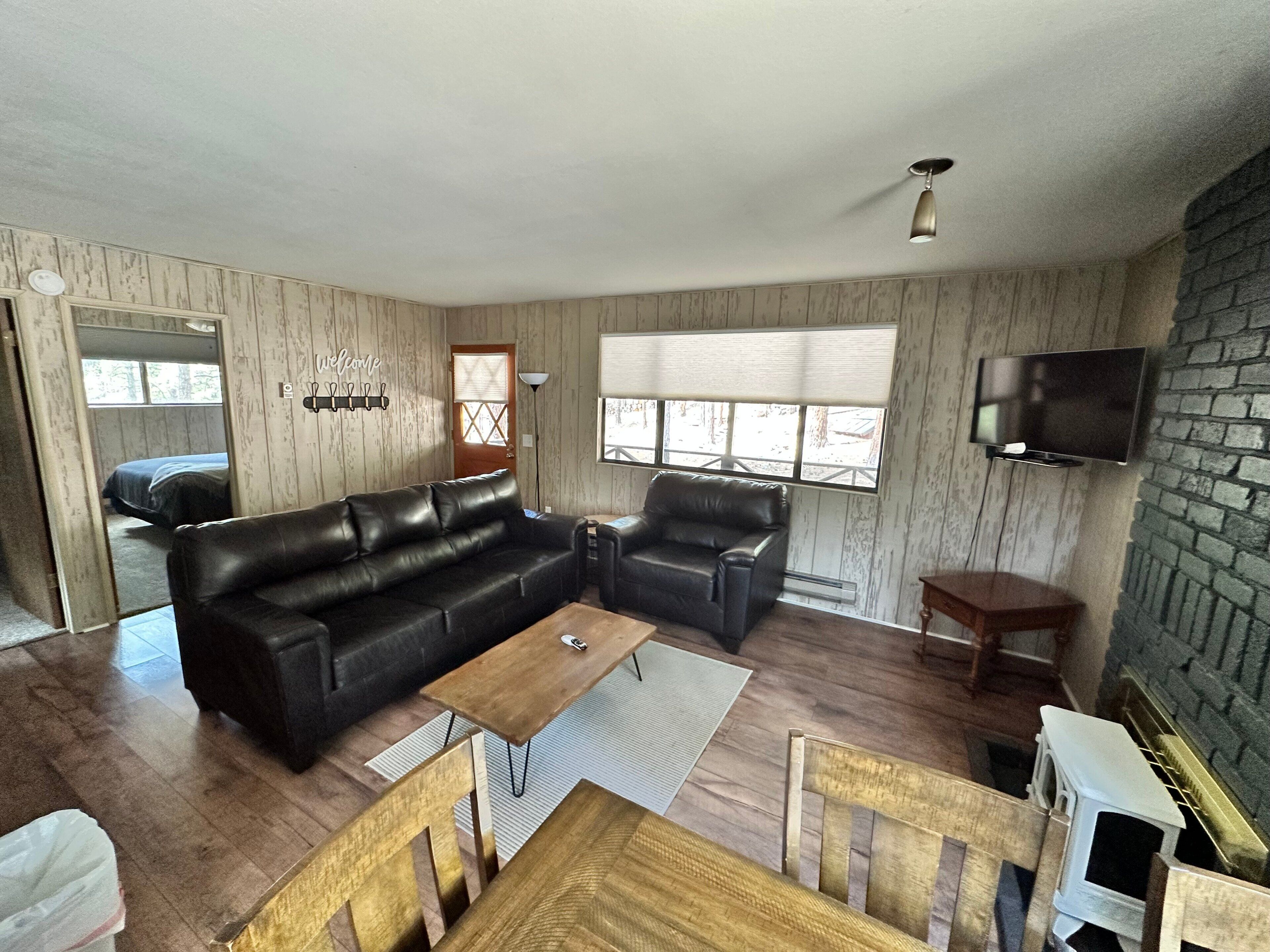 Cozy Cabin In Greer: Hike, Bike & Ski! - Greer, AZ