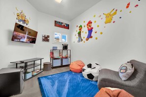 Children’s area - The Gold Standard - 4BR Pool & Retreat (Henderson)