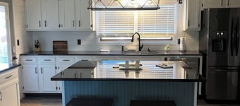 Spacious 3-bedroom house on secluded 44 acres in Elizabethtown. Full amenities!