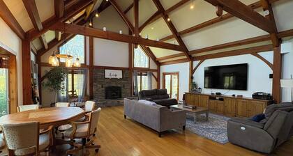 Stunning Family Lodge Retreat