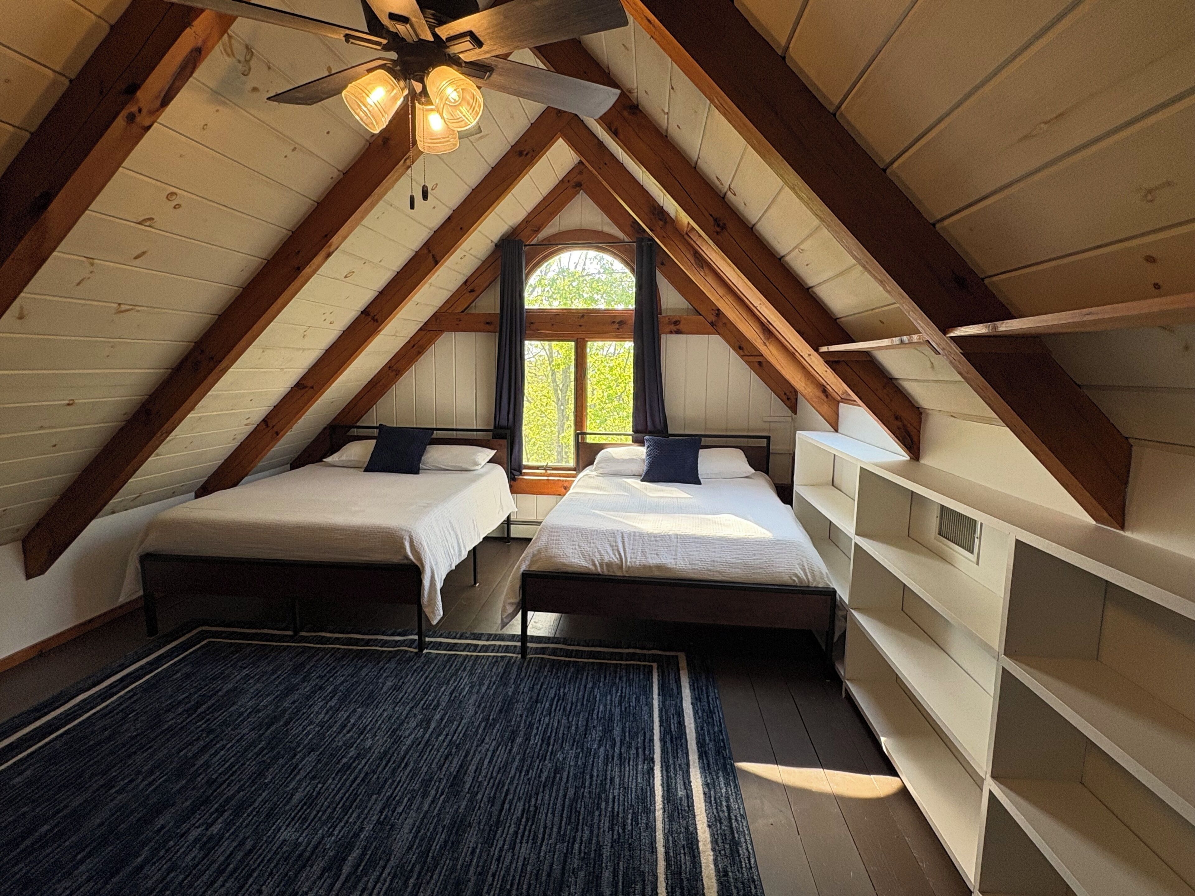 6 bedrooms, WiFi, bed sheets