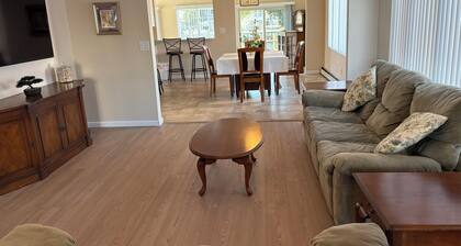 3-bedroom house in lovely Toms River with AC and comfort