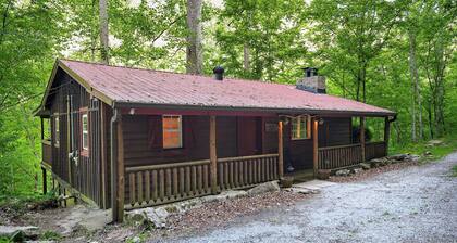Halls Hollow Hideaway
