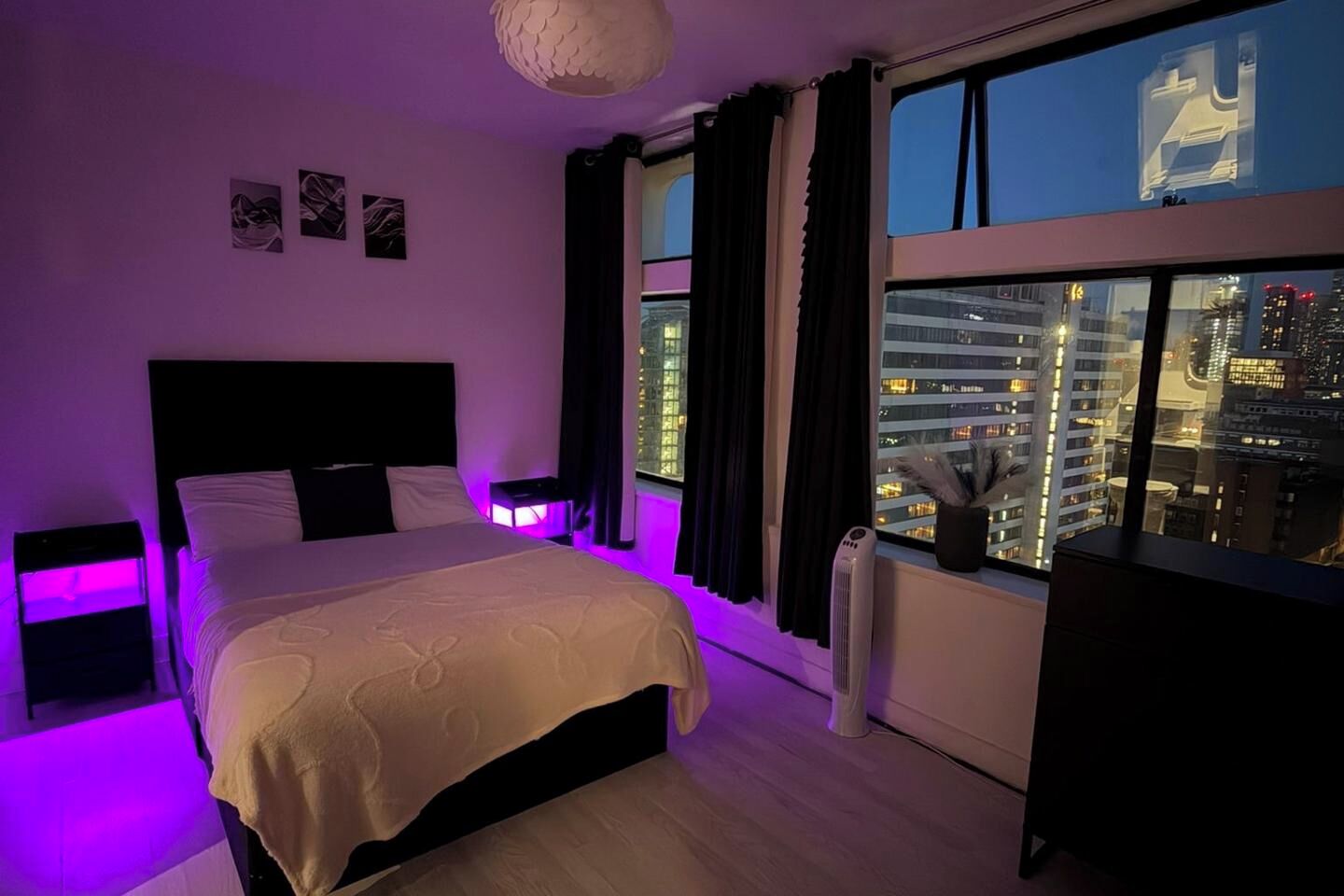 Iron/ironing board, WiFi, bed sheets