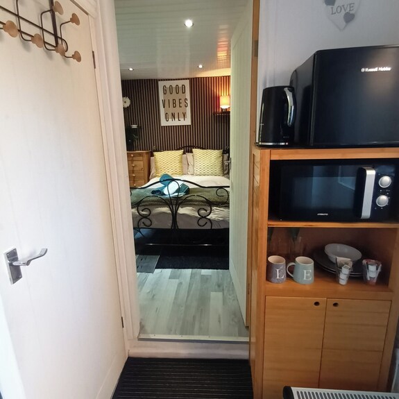 Le Hub Roundhay Sleeps 2 With Garden Room - Leeds