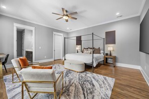 6 bedrooms, desk, iron/ironing board, free WiFi - Rooftop Hot Tub, Skyline View, 6BR, 5 mins to Broadway (Nashville)