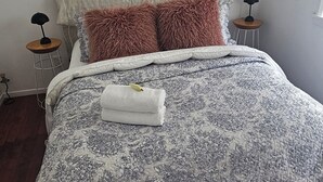 1 soverom, strykejern/-brett, wi-fi og sengetøy