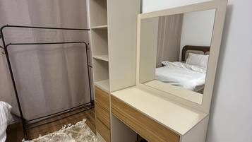 Iron/ironing board, free WiFi