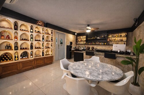 all-inclusive hotel room