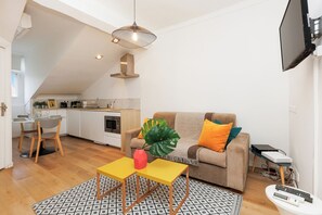 Living area - Upstays Carnot Center 22m² Apartment (Cannes)