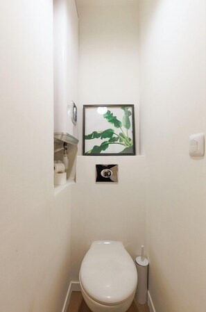 Bathroom - Upstays Carnot Center 22m² Apartment (Cannes)