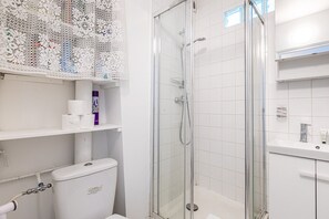 Bathroom - GuestReady - Comfortable stay near Paris (Saint-Denis)
