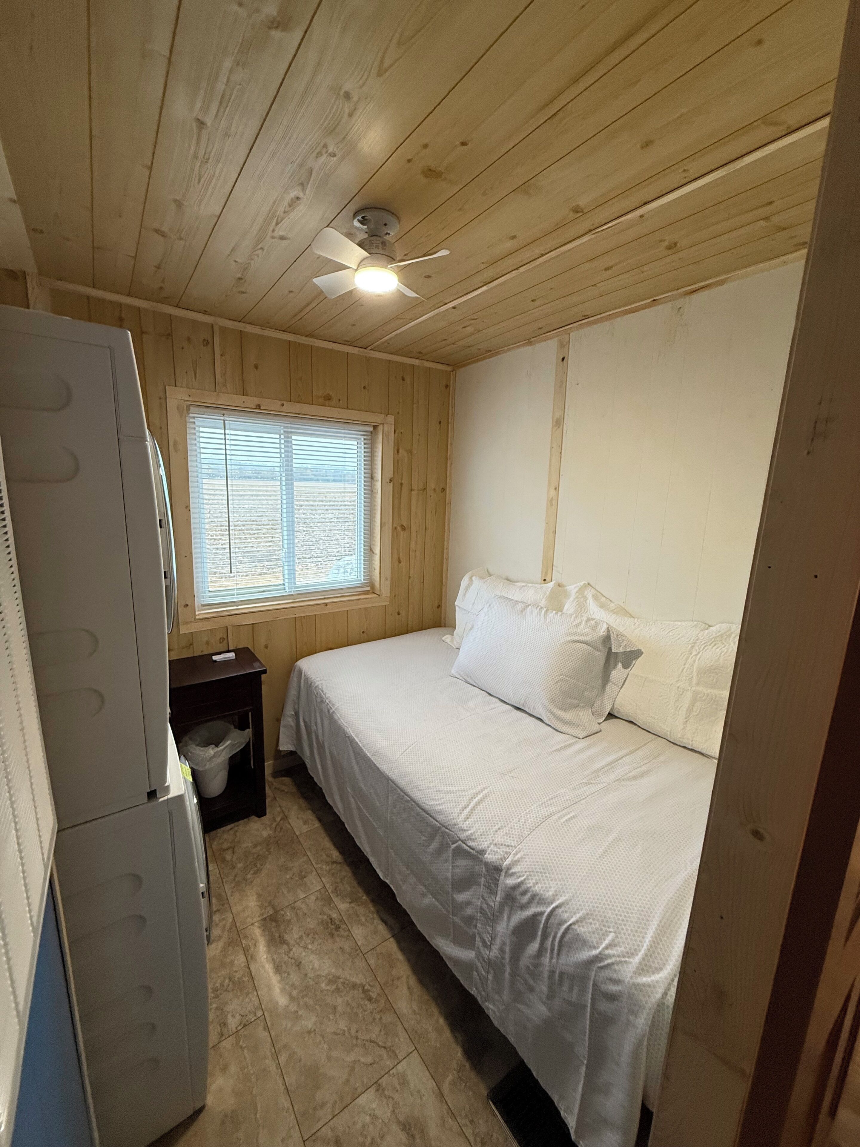 2 bedrooms, WiFi, bed sheets