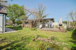 Outdoor dining - Milan House - 4 Bedroom House -  Port Eynon (Swansea)