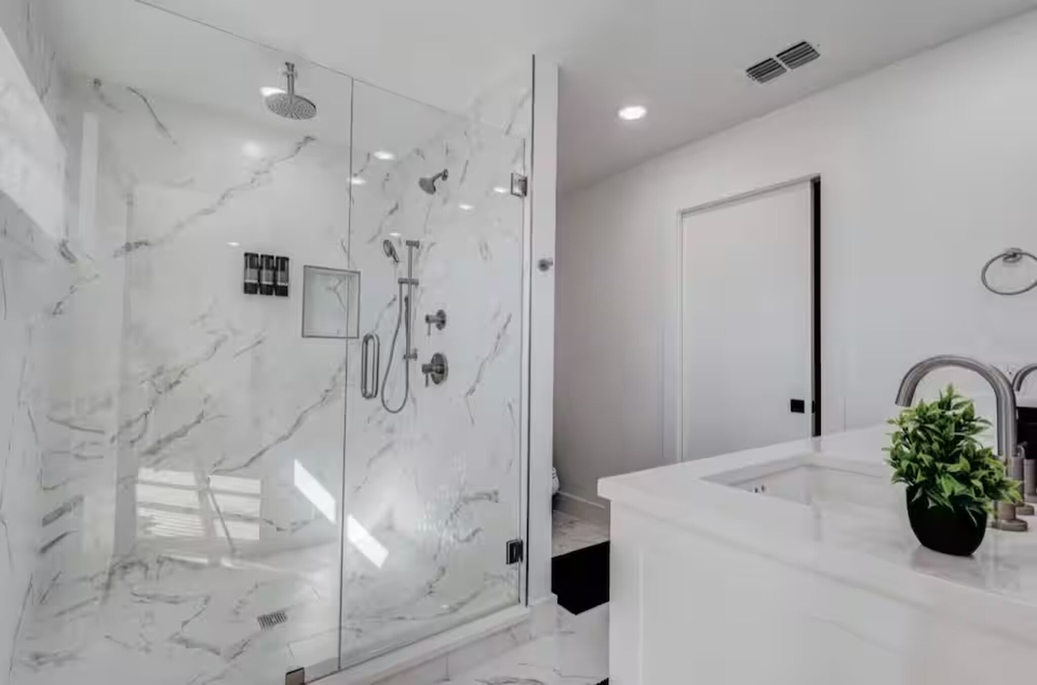Deluxe Townhome, 3 Bedrooms | Bathroom