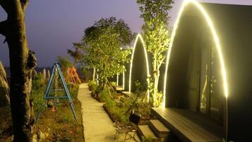 Bungalow Keluarga | Teras/patio