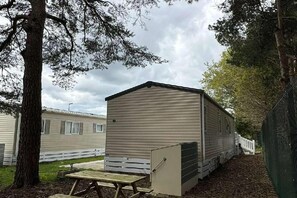 Exterior - Forest Retreat Cabin in Ringwood (Ringwood)